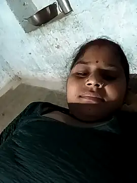 Snapshot of Sheema_tyagi chatting on 10-28-25, 09:06 Sheema tyagi online show from 10-28-25, 09:06