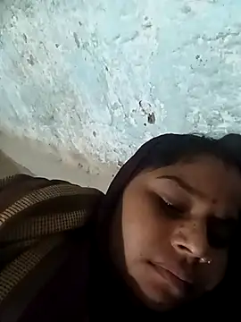 Snapshot of Sheema_tyagi chatting on 10-29-25, 06:09 Sheema tyagi online show from 10-29-25, 06:09