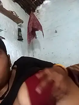 Snapshot of Sheema_tyagi chatting on 11-04-25, 08:35 Sheema tyagi online show from 11-04-25, 08:35