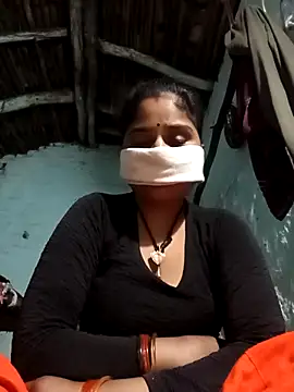 Snapshot of Sheema_tyagi chatting on 11-04-25, 10:20 Sheema tyagi online show from 11-04-25, 10:20