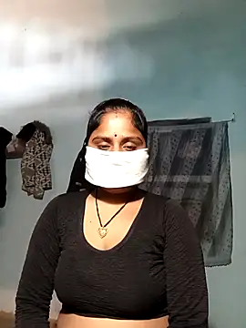 Snapshot of Sheema_tyagi chatting on 12-02-25, 06:41 Sheema tyagi online show from 12-02-25, 06:41