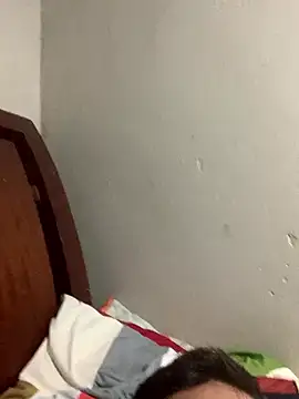 Snapshot of Bruno18cmmmmkk chatting on 01-11-26, 06:51 Bruno18cmmmmkk online show from 01-11-26, 06:51