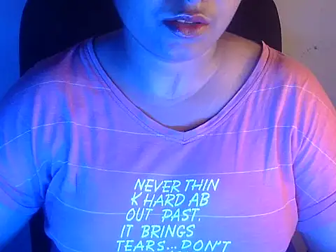 Snapshot of Aanya_Hazel chatting on 09-09-25, 09:25 Aanya Hazel online show from 09-09-25, 09:25