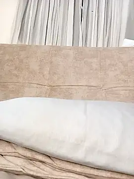 Snapshot of Marian_Zeller chatting on 11-04-25, 09:08 Marian Zeller online show from 11-04-25, 09:08