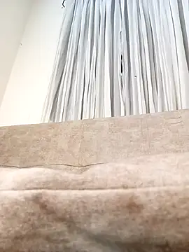 Snapshot of Marian_Zeller chatting on 11-14-25, 09:19 Marian Zeller online show from 11-14-25, 09:19