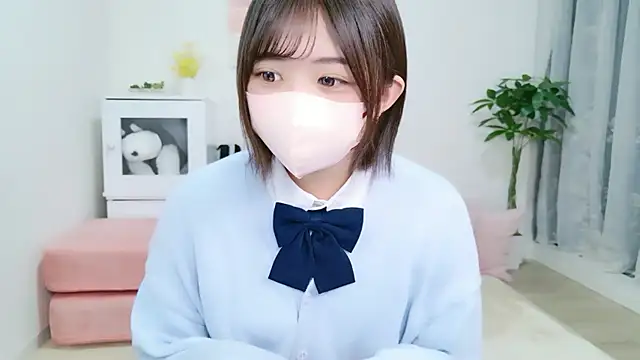 Hinata Sun online show from 09-14-25, 08:46