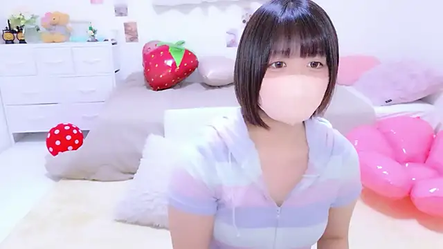 Hinata Sun online show from 04-09-26, 09:20