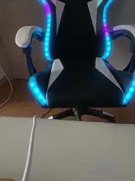 Snapshot of bananasex204 chatting on 02-02-26, 02:49 bananasex204 online show from 02-02-26, 02:49