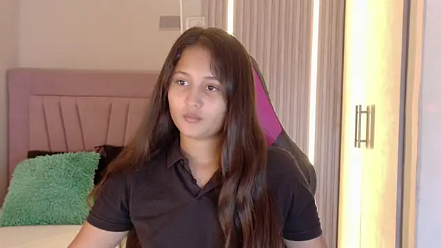 Laly Cherry  online show from 11-13-25, 12:26