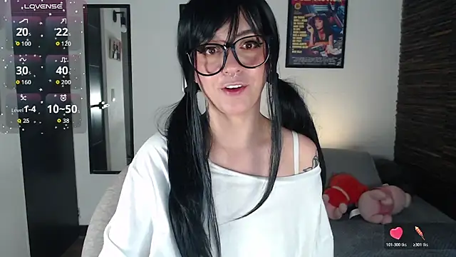 Snapshot of babedooll chatting on 03-18-26, 11:57 babedooll online show from 03-18-26, 11:57