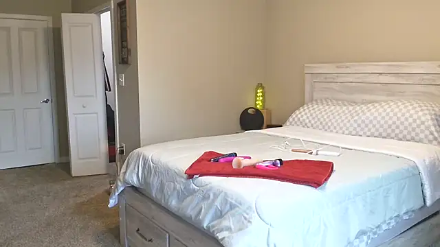 Snapshot of Calimarina chatting on 11-06-25, 06:42 Calimarina online show from 11-06-25, 06:42