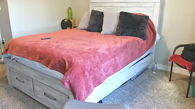 Snapshot of Calimarina chatting on 11-13-25, 05:56 Calimarina online show from 11-13-25, 05:56