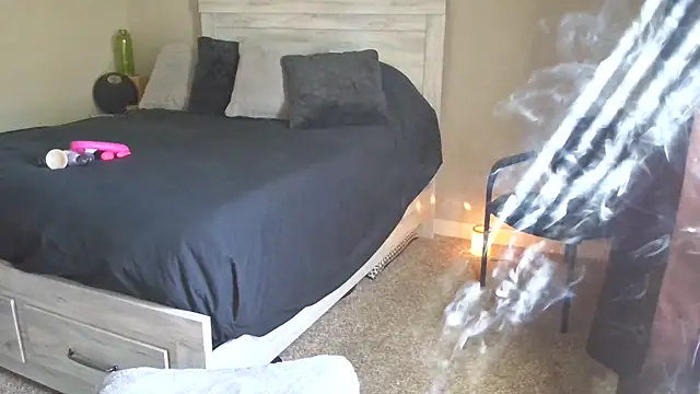 Snapshot of Calimarina chatting on 11-16-25, 05:51 Calimarina online show from 11-16-25, 05:51