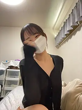 Snapshot of ten_ten_dayo chatting on 06-01-26, 12:45 ten ten dayo online show from 06-01-26, 12:45