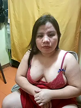 Snapshot of hotlyn45 chatting on 09-20-25, 11:00 hotlyn45 online show from 09-20-25, 11:00