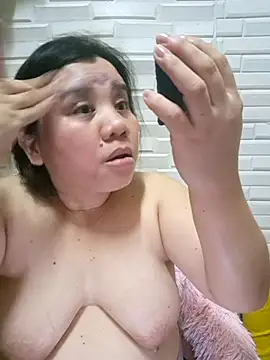 Snapshot of hotlyn45 chatting on 11-23-25, 11:10 hotlyn45 online show from 11-23-25, 11:10