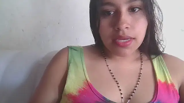 Snapshot of zairabreze chatting on 11-02-25, 03:47 zairabreze online show from 11-02-25, 03:47