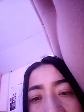 Snapshot of kimbadaz chatting on 10-23-25, 09:02 kimbadaz online show from 10-23-25, 09:02