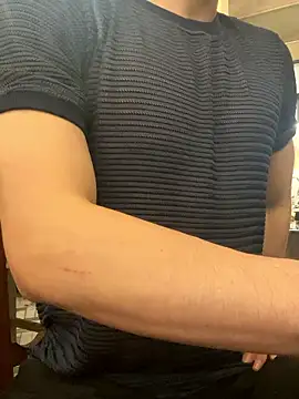 Snapshot of anhkiet_huang chatting on 01-19-26, 03:38 anhkiet huang online show from 01-19-26, 03:38