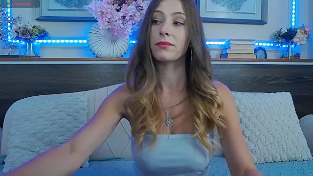 Snapshot of MuseDollX chatting on 09-09-25, 06:18 MuseDollX online show from 09-09-25, 06:18