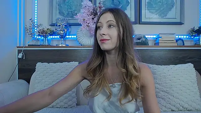 Snapshot of MuseDollX chatting on 09-28-25, 05:29 MuseDollX online show from 09-28-25, 05:29