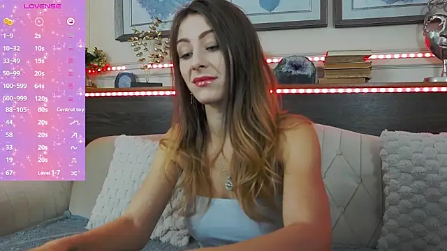 Snapshot of MuseDollX chatting on 11-02-25, 08:33 MuseDollX online show from 11-02-25, 08:33