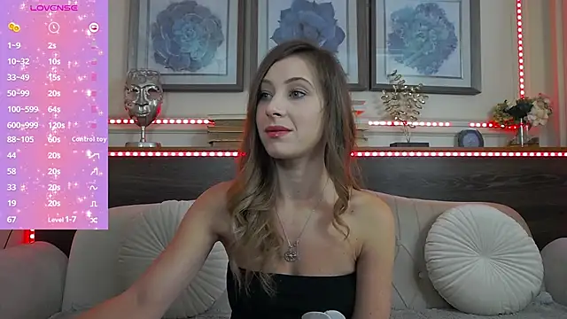 Snapshot of MuseDollX chatting on 11-10-25, 07:24 MuseDollX online show from 11-10-25, 07:24