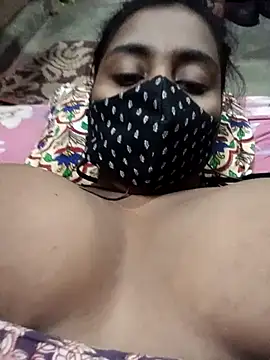 Snapshot of Schii69 chatting on 11-25-25, 07:14 Schii69 online show from 11-25-25, 07:14