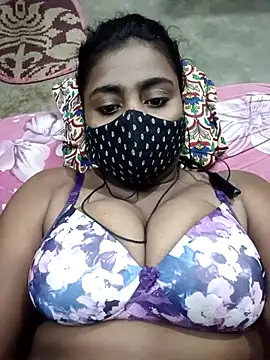 Snapshot of Schii69 chatting on 12-04-25, 08:17 Schii69 online show from 12-04-25, 08:17