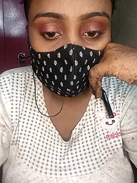 Snapshot of Schii69 chatting on 12-15-25, 10:14 Schii69 online show from 12-15-25, 10:14