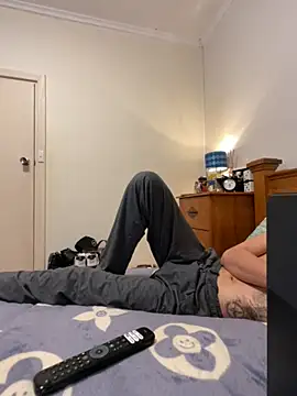 Stelan690 online show from 10-19-25, 07:36