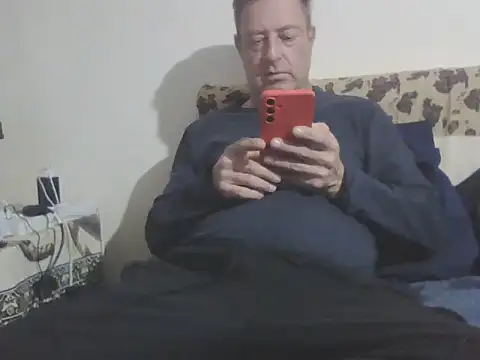 chris7706 online show from 06-18-26, 12:42