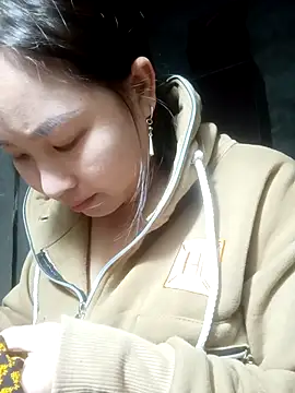 suki-lady online show from 11-19-25, 05:18