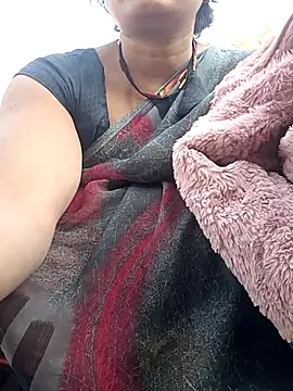 Snapshot of monu_bhabi chatting on 02-06-26, 03:55 monu bhabi online show from 02-06-26, 03:55