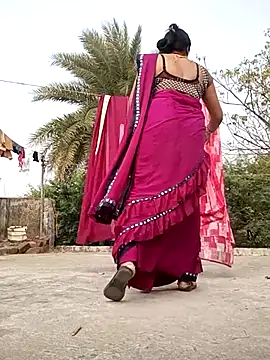 Snapshot of monu_bhabi chatting on 02-19-26, 08:32 monu bhabi online show from 02-19-26, 08:32