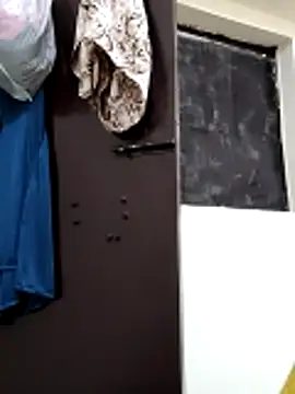 Snapshot of Shikha-mehra7 chatting on 12-21-25, 10:00 Shikha-mehra7 online show from 12-21-25, 10:00