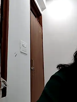 Snapshot of Shikha-mehra7 chatting on 02-17-26, 06:36 Shikha-mehra7 online show from 02-17-26, 06:36