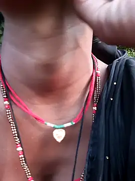 Snapshot of Fasfas2 chatting on 09-21-25, 01:07 Fasfas2 online show from 09-21-25, 01:07