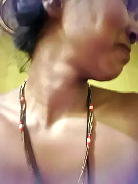 Snapshot of Fasfas2 chatting on 10-18-25, 01:52 Fasfas2 online show from 10-18-25, 01:52