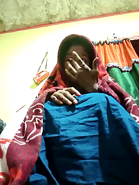 Snapshot of Fasfas2 chatting on 11-21-25, 01:04 Fasfas2 online show from 11-21-25, 01:04