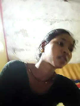 Snapshot of Fasfas2 chatting on 11-24-25, 12:32 Fasfas2 online show from 11-24-25, 12:32