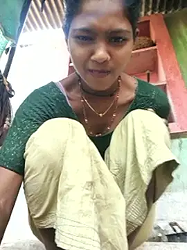 Snapshot of Fasfas2 chatting on 03-08-26, 02:04 Fasfas2 online show from 03-08-26, 02:04