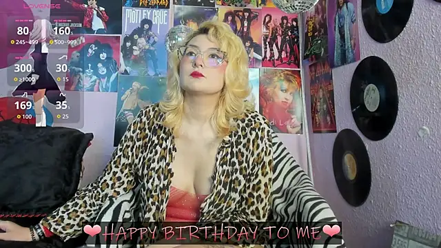 Snapshot of Avril_Maria chatting on 09-18-25, 05:59 Avril Maria online show from 09-18-25, 05:59