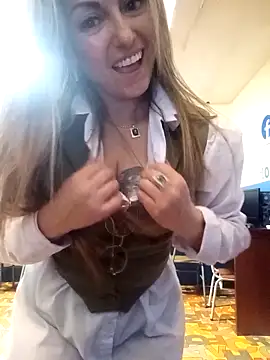 Snapshot of -AngelNova- chatting on 09-26-25, 02:10 -AngelNova- online show from 09-26-25, 02:10