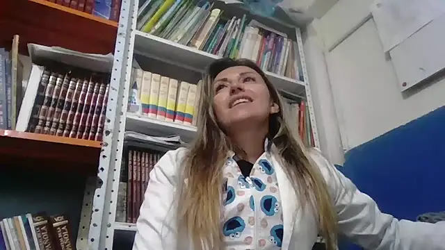 Snapshot of -AngelNova- chatting on 09-30-25, 02:11 -AngelNova- online show from 09-30-25, 02:11