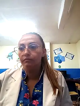 Snapshot of -AngelNova- chatting on 10-27-25, 01:04 -AngelNova- online show from 10-27-25, 01:04