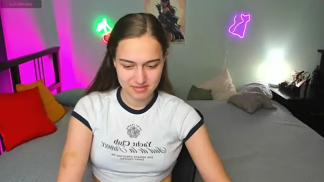 Alisa  Kelly online show from 10-15-25, 12:33