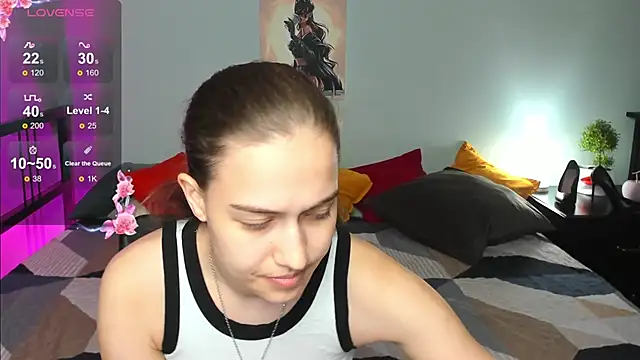 Alisa  Kelly online show from 10-24-25, 01:03