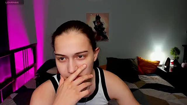 Alisa  Kelly online show from 10-26-25, 12:27