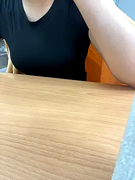 ThuPhuong-Tr online show from 10-11-25, 01:27